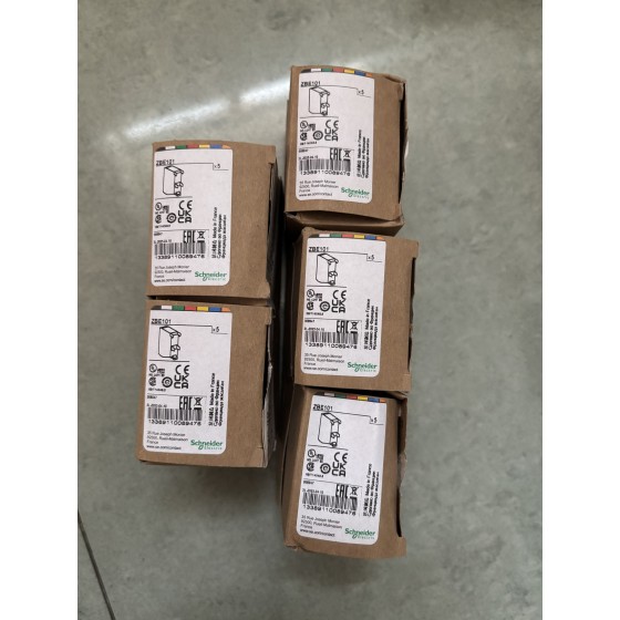 New and original ZBE101 single contact block for head Ø22 1NO silver alloy screw clamp terminal