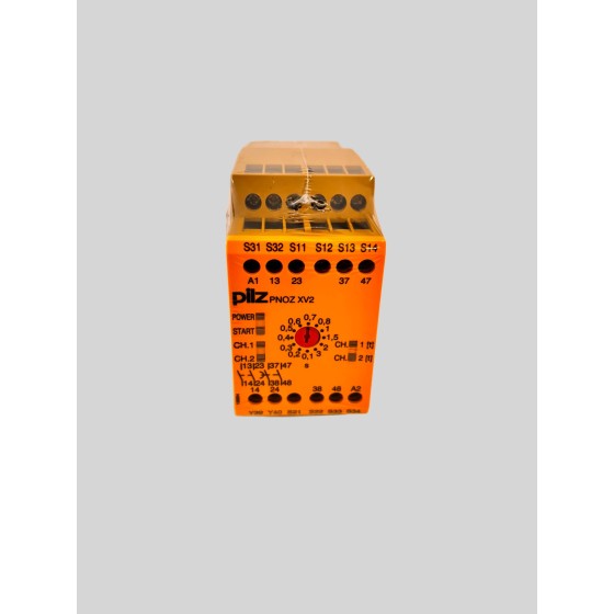 New and original PNOZ XV2 3/24VDC 774502 Safety Relay In Stock