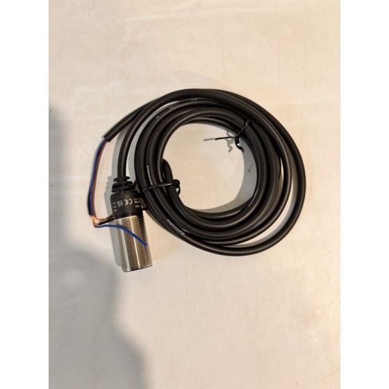 New and original PRD18-7DN Cylindrical Inductive Long-Distance Proximity Sensors